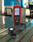 Triplett LT65 Digital Light Meter Lux to FC